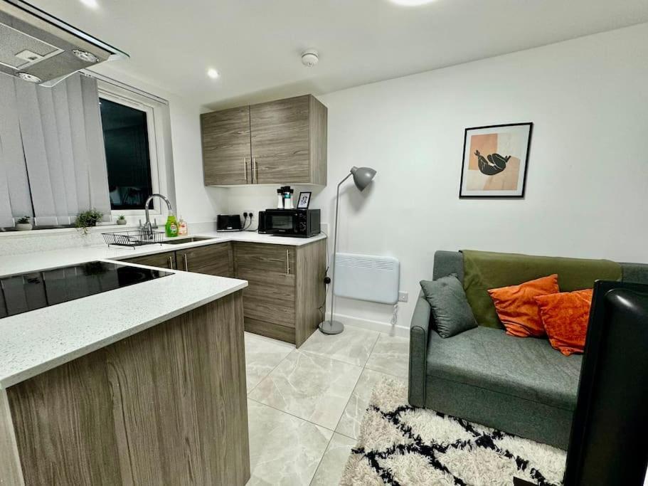 Stylish One Bedroom & A Sofa Bed Cardiff Exterior foto